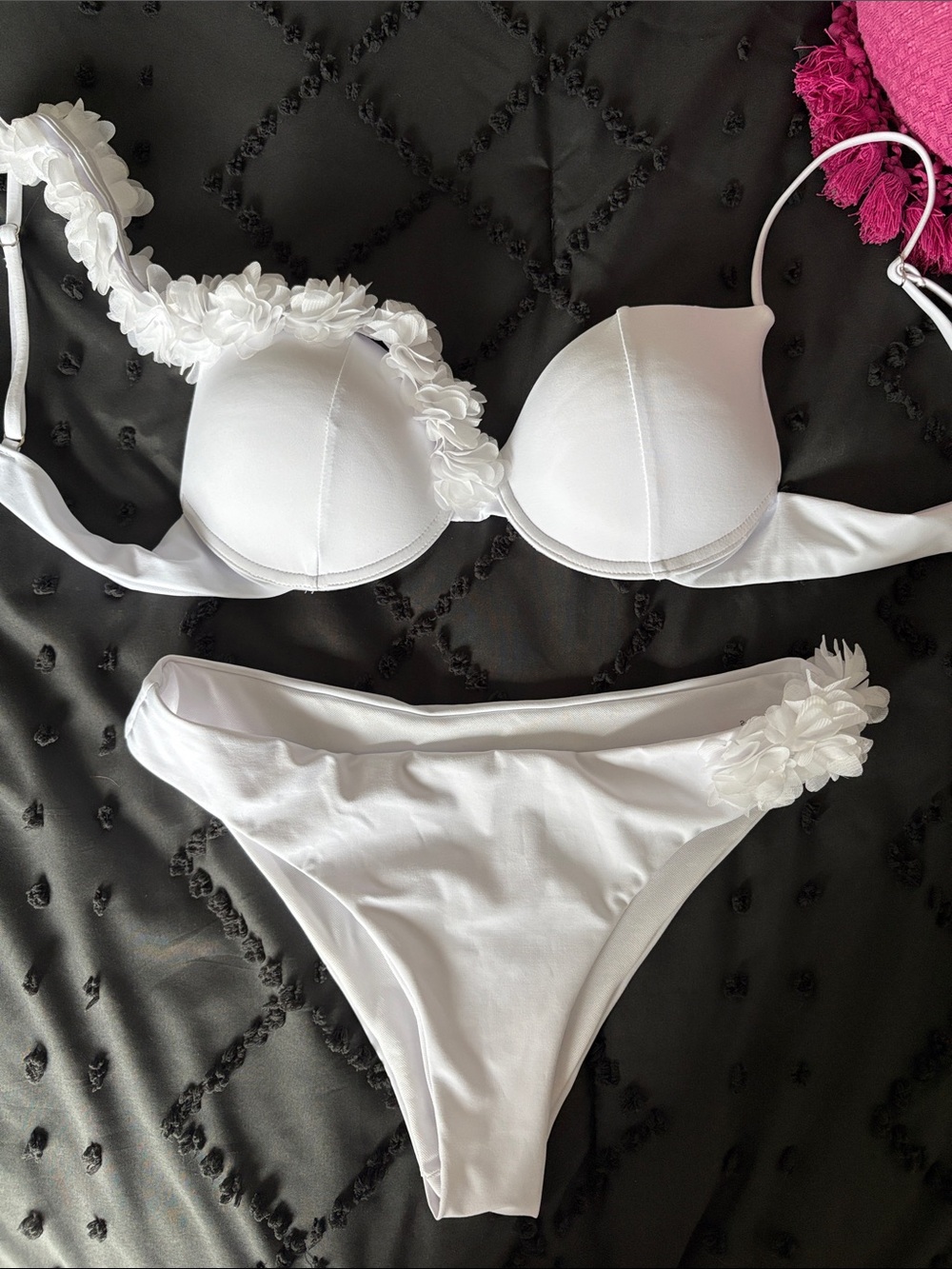 White Floral Accent Women's Bikini Set